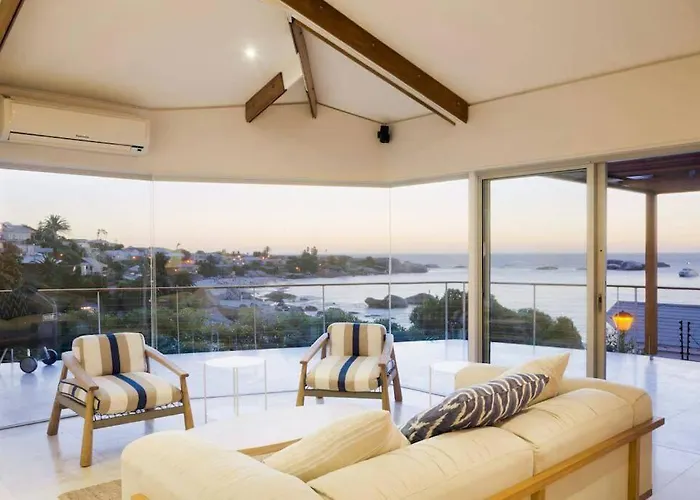 Clifton 3Rd Beach House - Breathtakingly Beautiful Views!